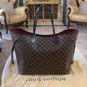 LIKE NEW! Authentic Louis Vuitton Neverfull GM!